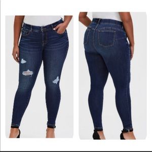 Torrid Bombshell Skinny Distressed Extra Tall